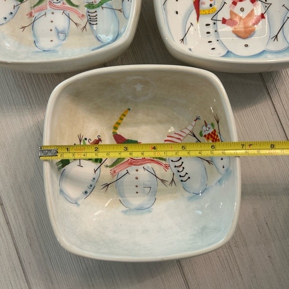 3pc Set of JC Penny Home Collection Bowls
Snow Family Fun Collection - Picture 12 of 14